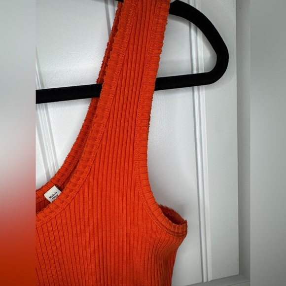 Vince Orange Raw-Edge Ribbed Scoop-Neck Tank - Picture 3 of 6